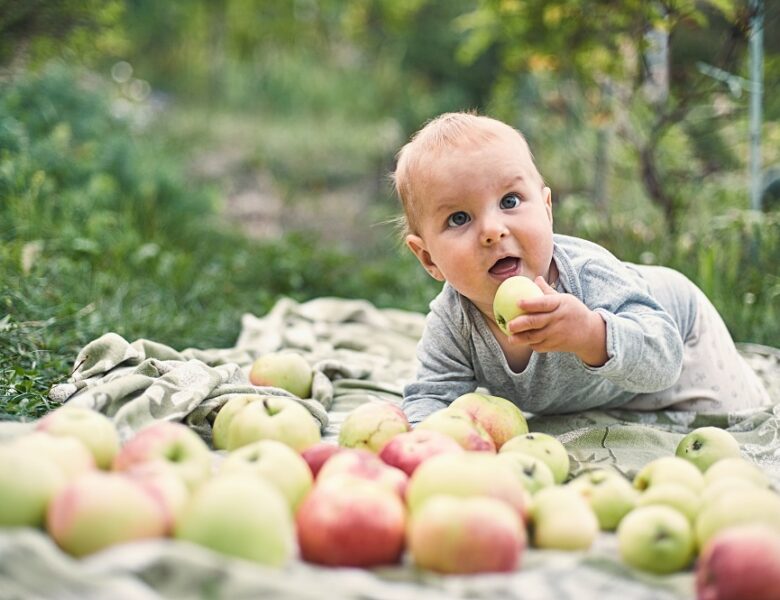Kiedy dziecko jest gotowe na rozszerzenie diety?