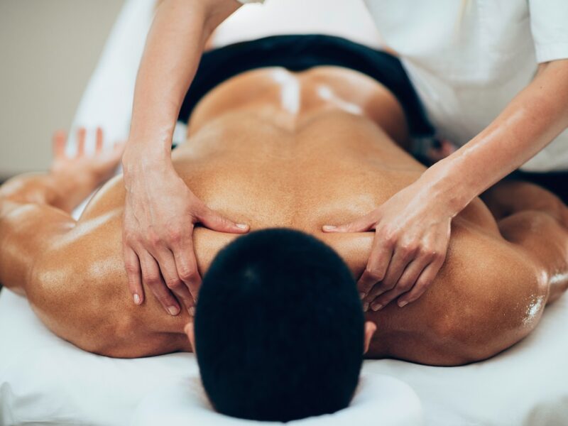 Czym charakteryzuje się masaż lingam?