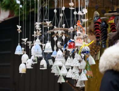 Japońskie dzwonki wietrzne Furin — harmonia dźwięków w ogrodzie
